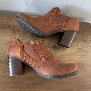 Eurosoft by Sofft Solen Ankle Boots Booties Brown Faux Leather size 6.5